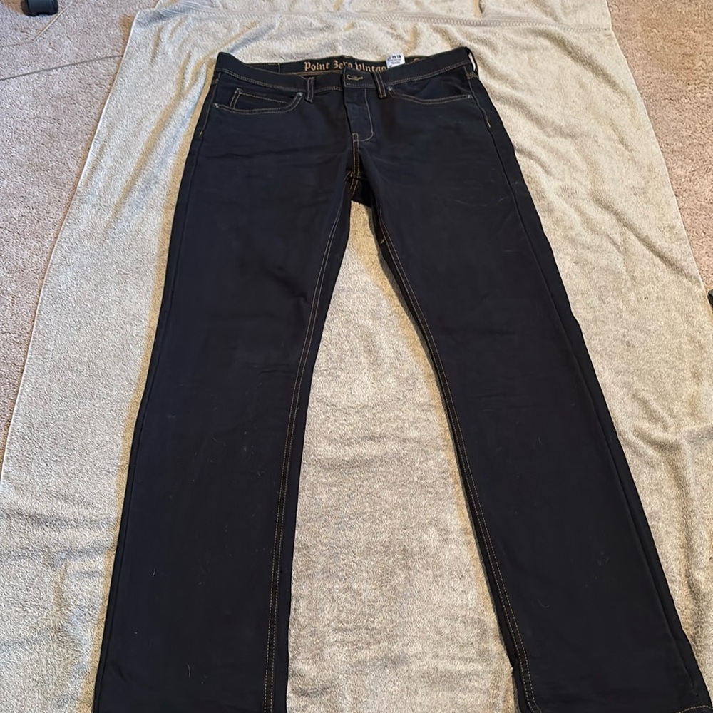 Men’s Point zero vintage denim.